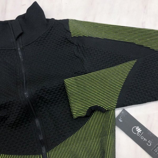 画像15: 【宅急便コンパクト対応】★Color5 #3208 SEAMLESS《BLACK×VOLT》zip-up長袖クロップトップス×2wayハイウエストレギンスセットアップ★ (15)